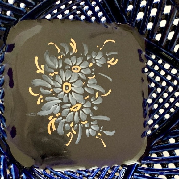 Vintage Arguing Cobalt Blue Woven Handmade Dish Romania - Picture 5 of 13